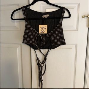 Verge Girl Tie up crop
